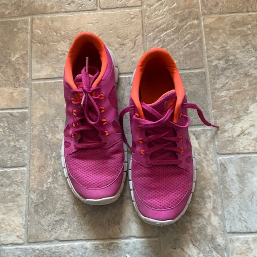 Nike Free 5.0 Running Shoes Girls 6Y Orange Fuchsia Athletic Sneakers